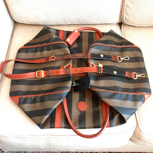 Fendi Boston travel bag  XXL Limited editio Firm price Deal ‼️‼️‼️‼️‼️‼️‼️ - Picture 13 of 15